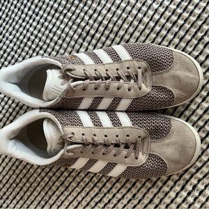 Women’s Adidas Gazelle Taupe Sneakers - Sz. 8.5